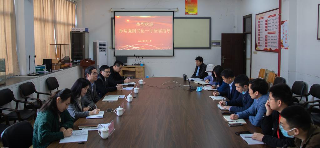 学校党委副书记孙常强深入海运学院开展学生工作专题调研